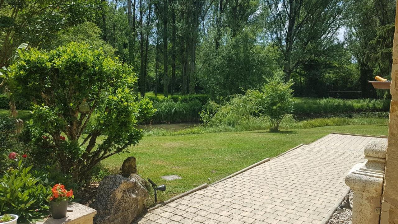 Le Malpas Woodpecker Apartment Belves Exterior photo